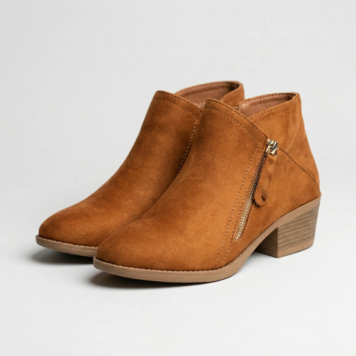 Stivale Caviglia in Suede con Tacco a Blocco