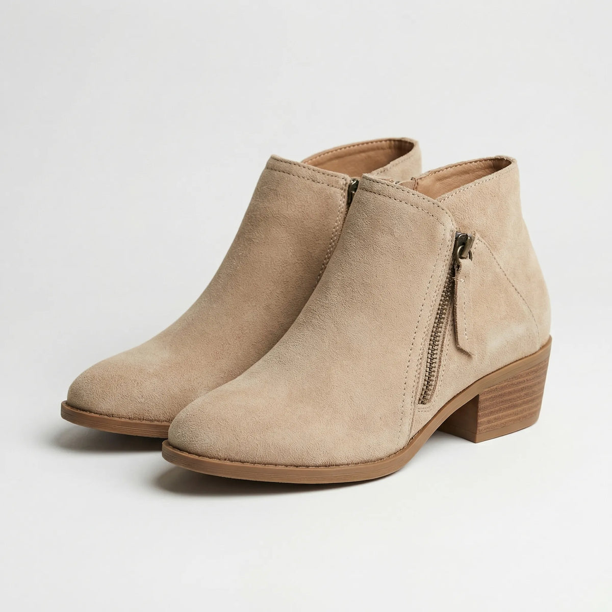 Stivale Caviglia in Suede con Tacco a Blocco