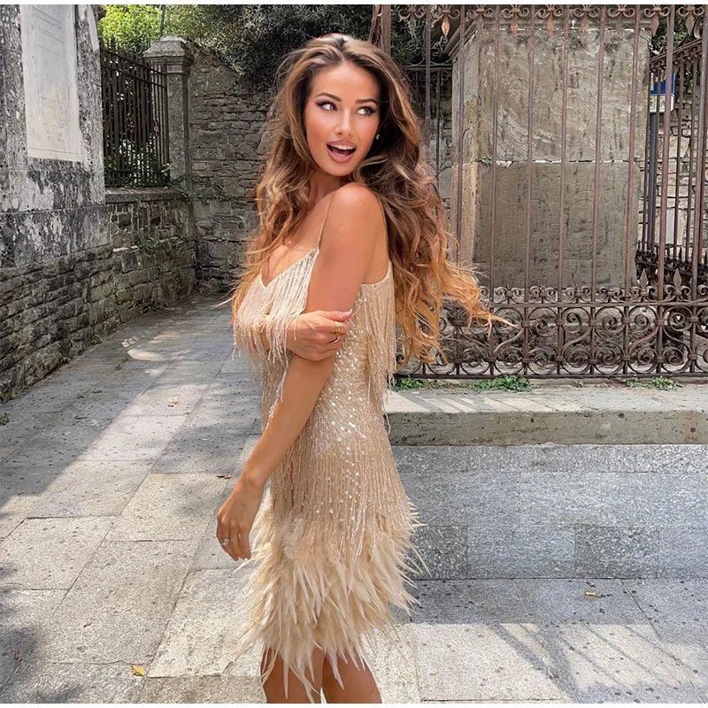 Miniabito con piume senza maniche da donna
