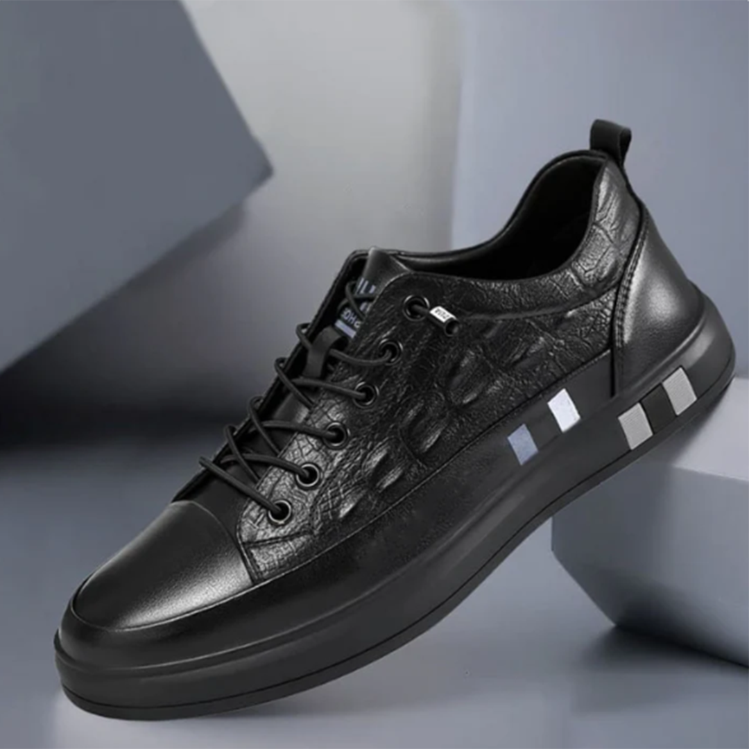 Sneakers stringate dal design moderno da uomo