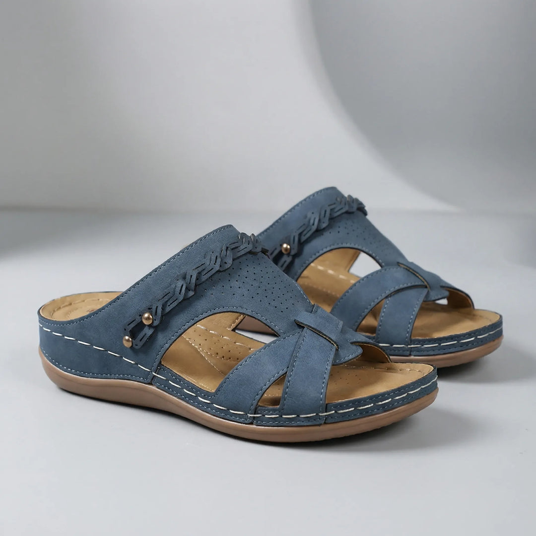 Boharva - Sandalo slip-on con zeppa stile bohémien