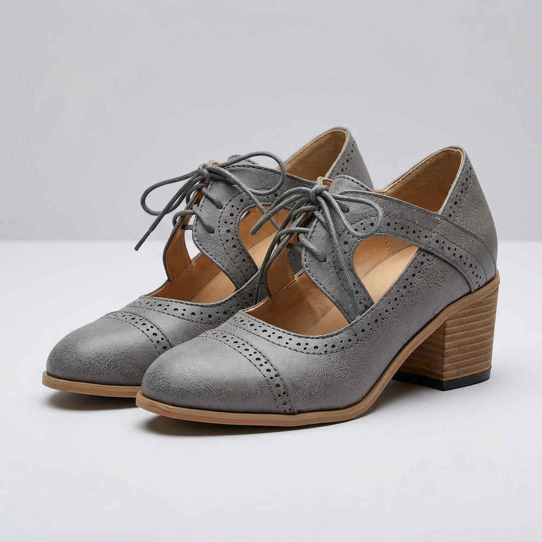 Broquella - Stivaletto brogue con tacco a blocco e allacciatura