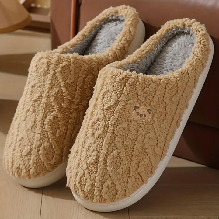 Pantofole Fluffy Orso da Donna Pronte per l'Inverno