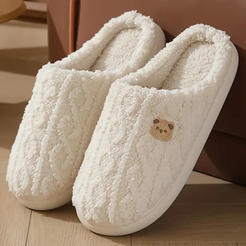 Pantofole Fluffy Orso da Donna Pronte per l'Inverno