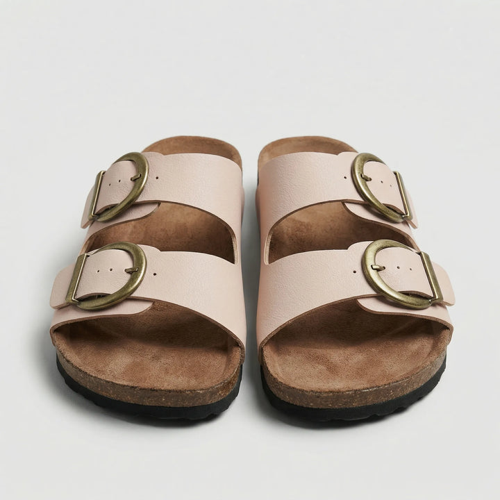 Calmbuck - Open-Toe Flat Sandal With Buckle Strap