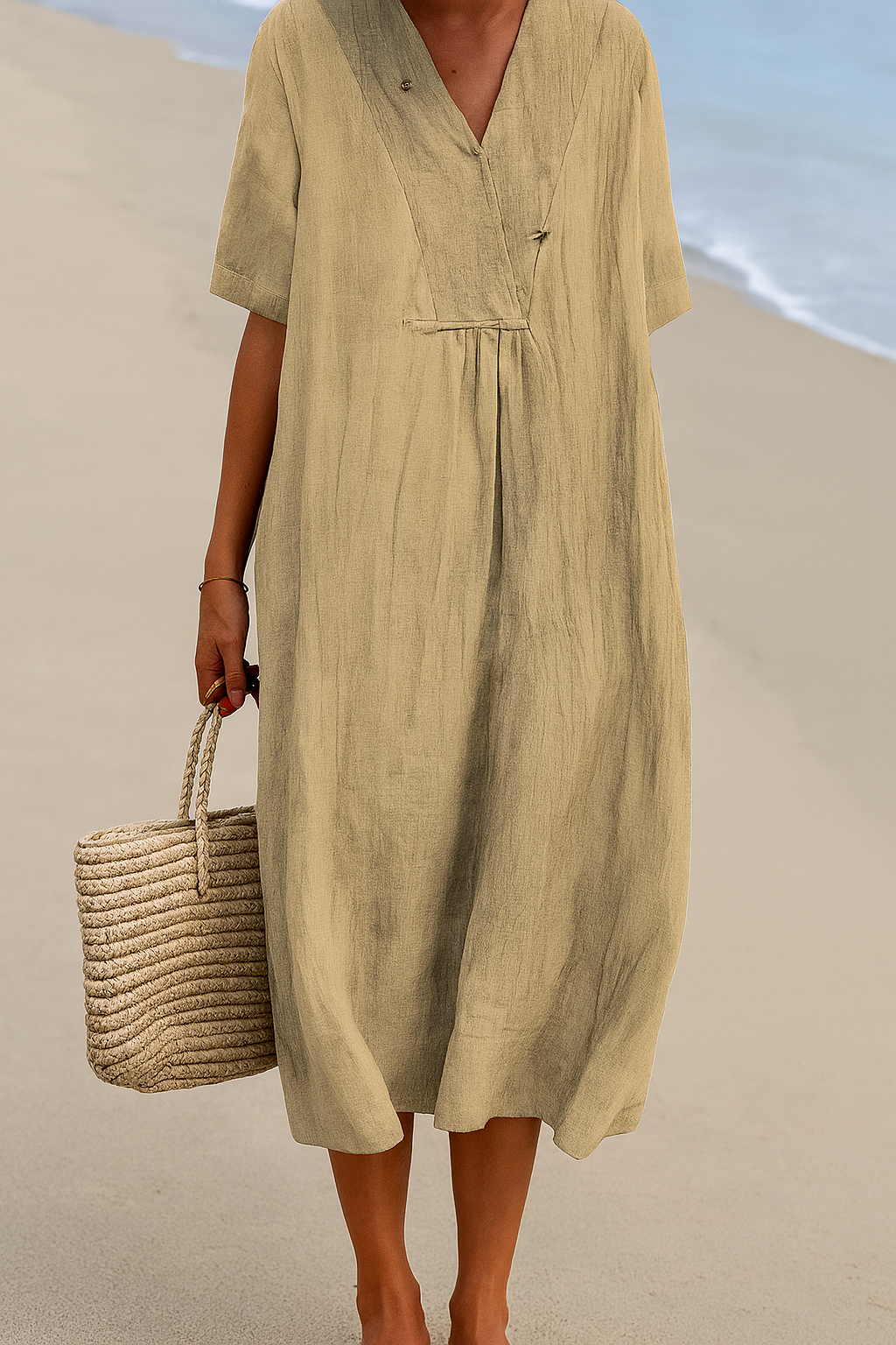 Abito da spiaggia dal taglio morbido con scollo a V e maniche corte