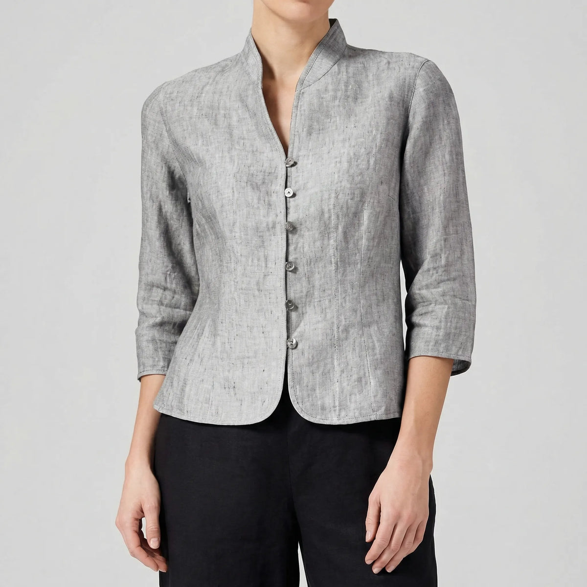 Blusa Donna con Bottoni Frontali e Colletto Alto