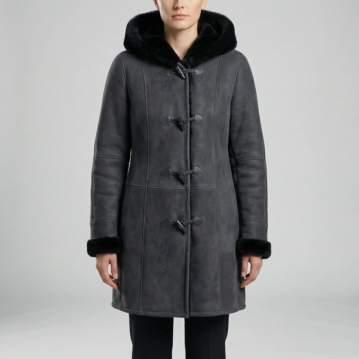 Cappotto a Maglia con Cappuccio di Lunghezza Media