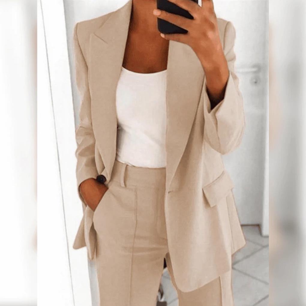 Completo Elegante da Donna a 2 Pezzi – Coppia Lucida per Look Formali