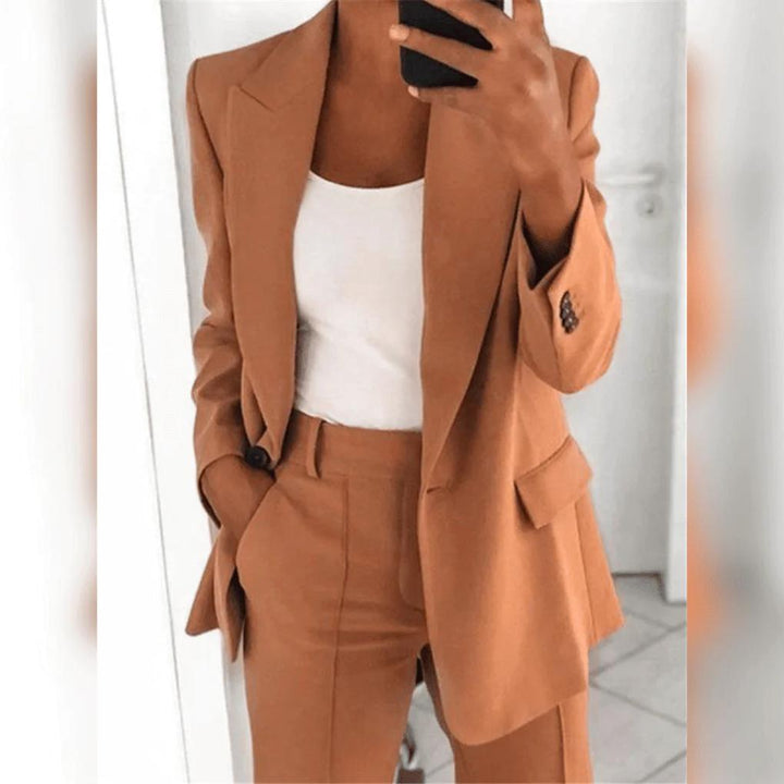 Completo Elegante da Donna a 2 Pezzi – Coppia Lucida per Look Formali