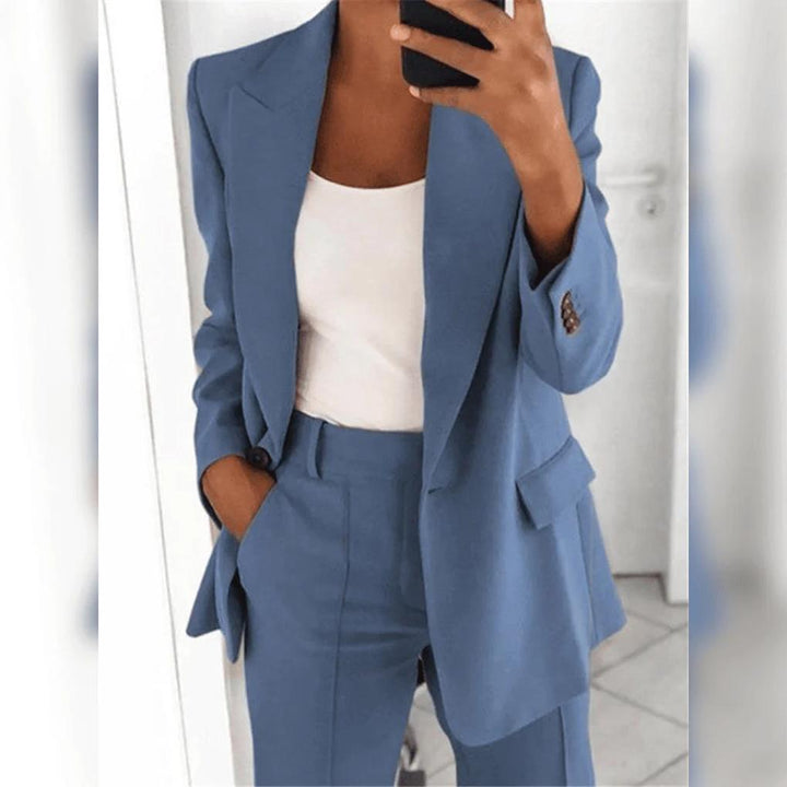 Completo Elegante da Donna a 2 Pezzi – Coppia Lucida per Look Formali