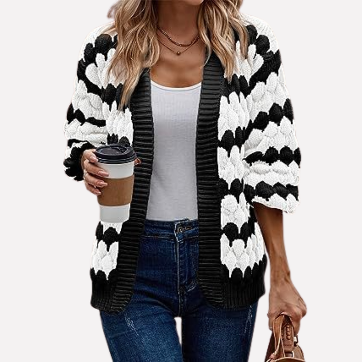 Cardigan Aperto da Donna – Pezzo Versatile e Stile