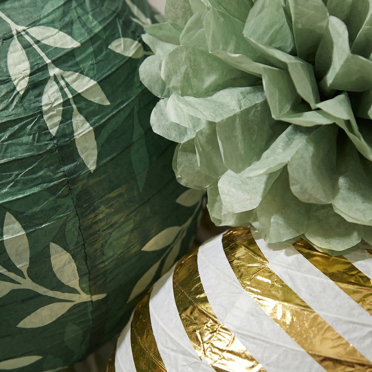 Set di Lanterne di Carta e Pom-Pom
