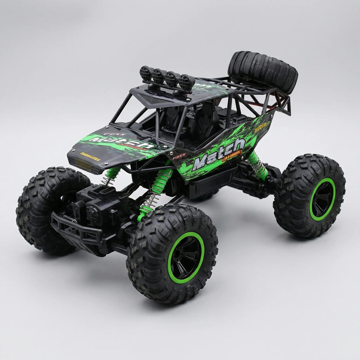 Automodello radiocomandato 4x4 off-road con batteria ricaricabile