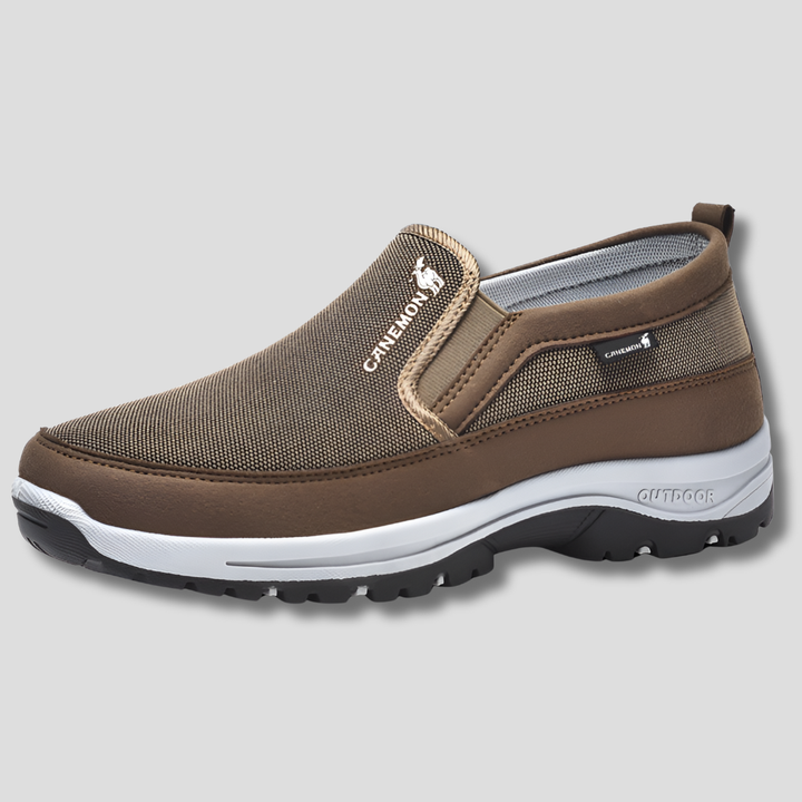 Scarpe impermeabili progettate per l'equilibrio per il massimo comfort in tutte le condizioni