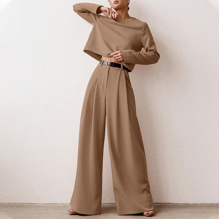 Elegante completo a due pezzi con pantaloni palazzo