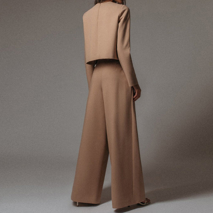 Elegante completo a due pezzi con pantaloni palazzo