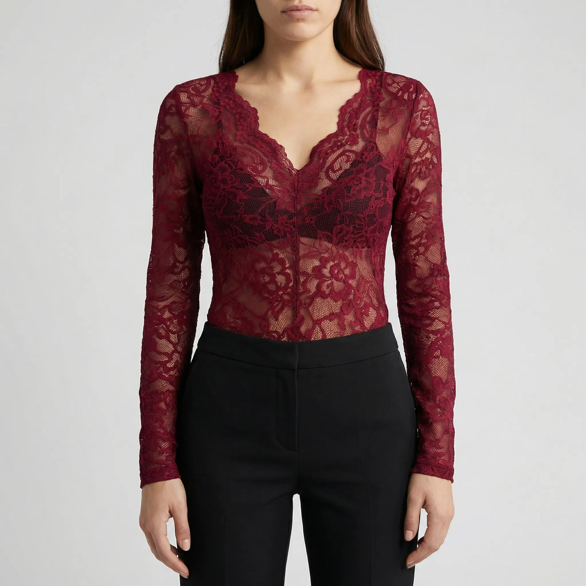 Blusa In Pizzo Floreale Fitted Con Scollo A V