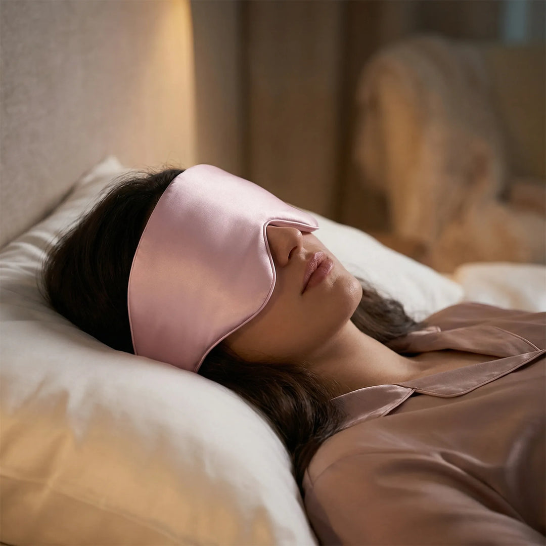 Restova - Maschera per dormire regolabile che blocca la luce