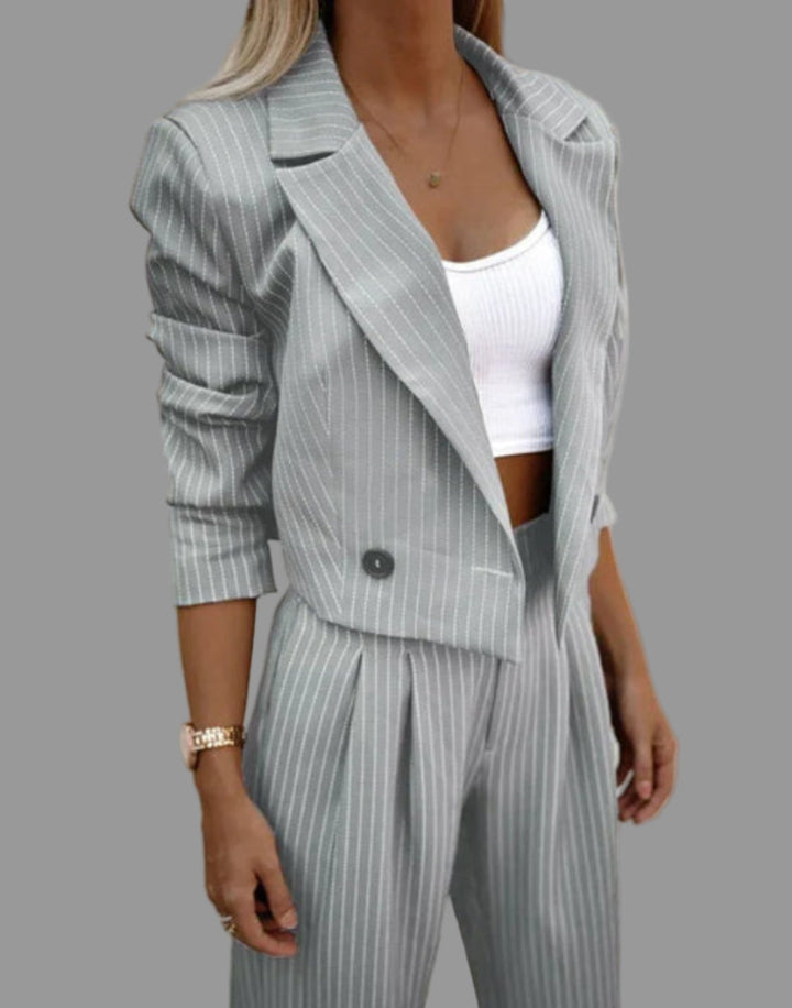 Set di Completo da Donna – Stile Moderno con Abbinamenti Versatili