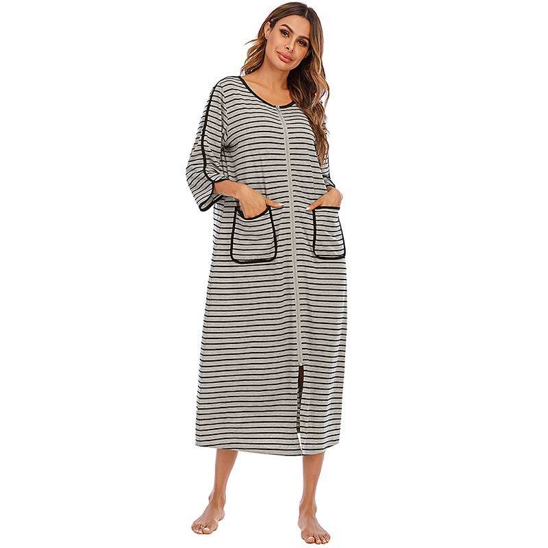 Camicia da notte calda con zip e cappuccio