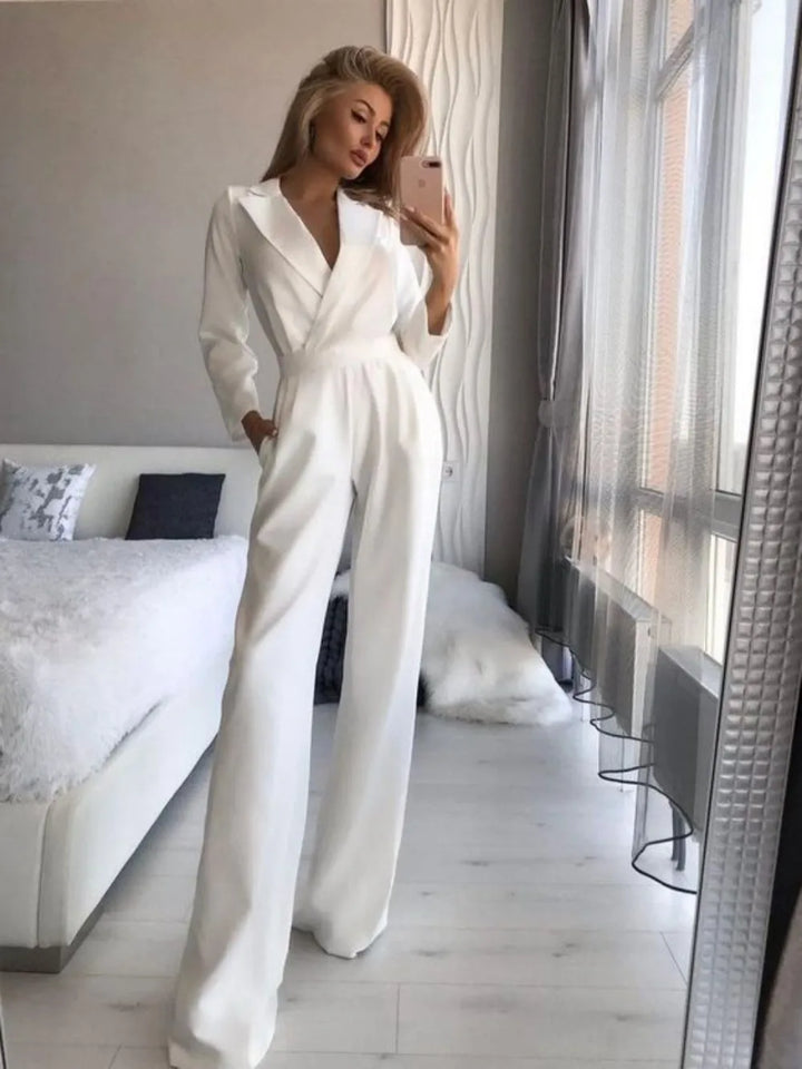 Tuta elegante a maniche lunghe per un look sofisticato
