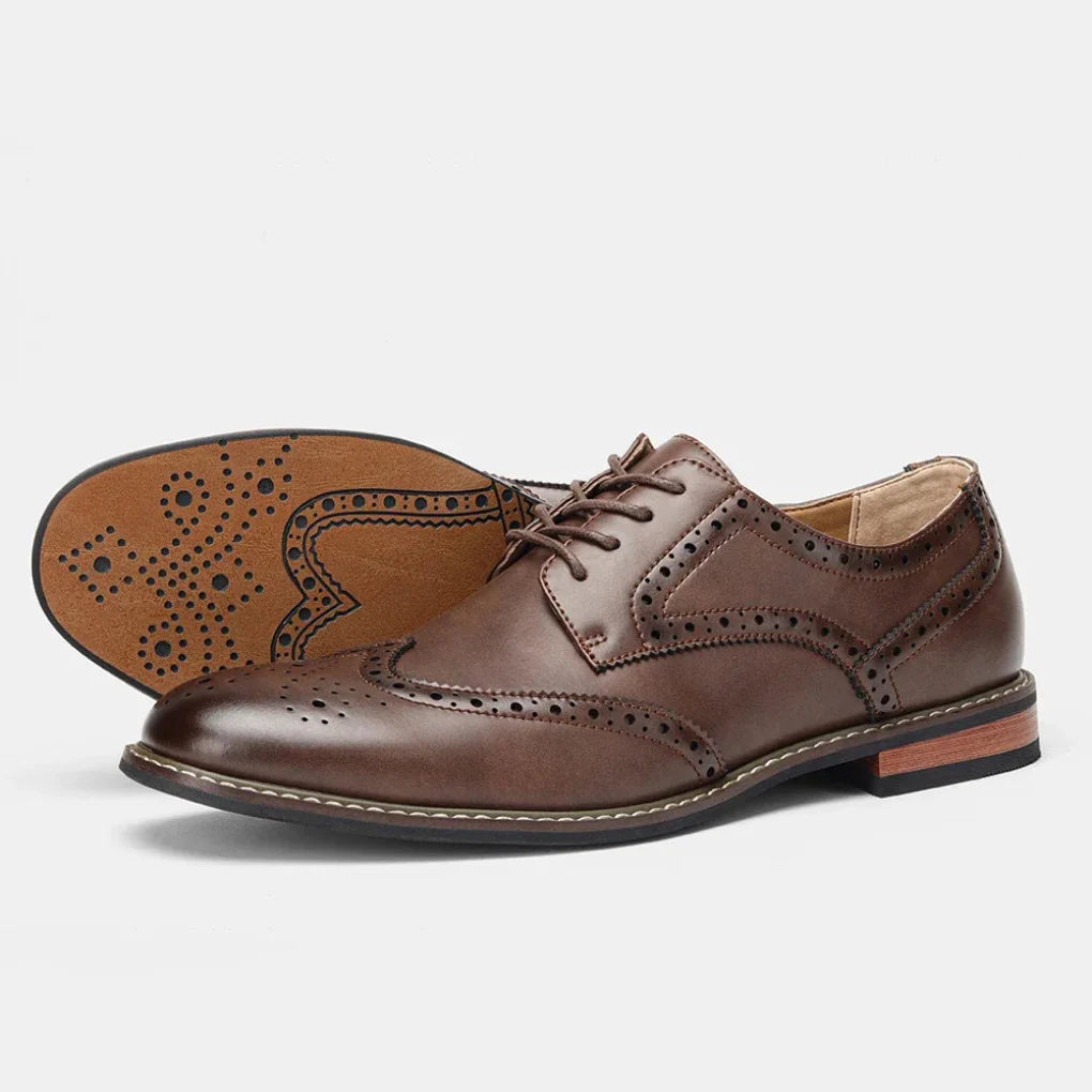 Scarpe Oxford brogue in pelle con lacci da uomo