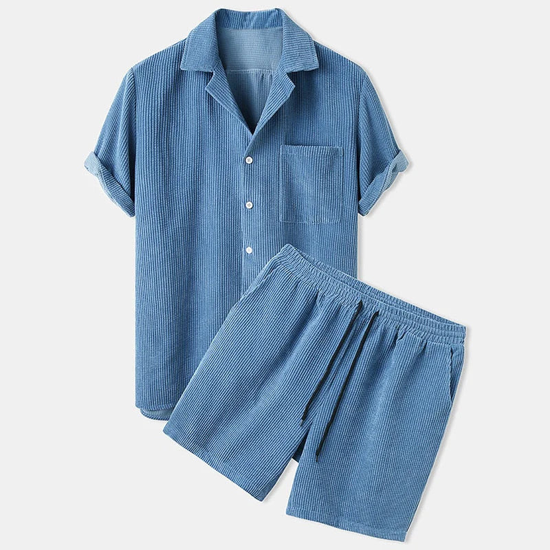 Set di abbigliamento estivo a coste per uomo: stile disinvolto e comfort per le giornate calde