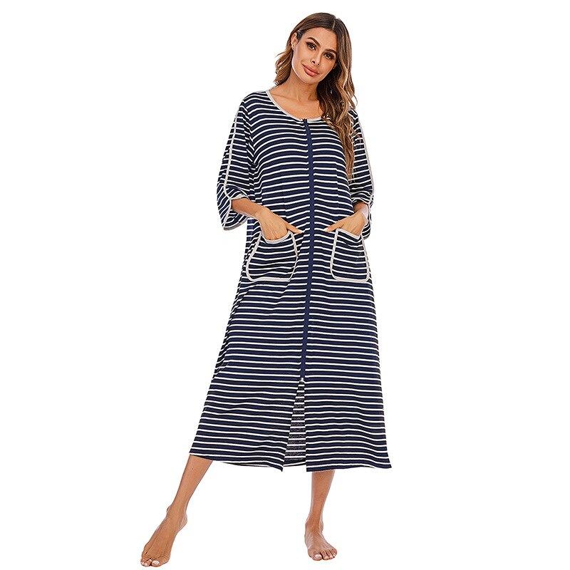 Camicia da notte calda con zip e cappuccio