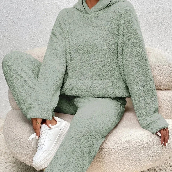 Tuta da casa con cappuccio in peluche ultra confortevole: eleganza avvolgente per momenti di relax