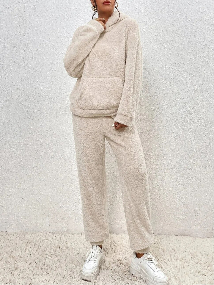 Tuta da casa con cappuccio in peluche ultra confortevole: eleganza avvolgente per momenti di relax
