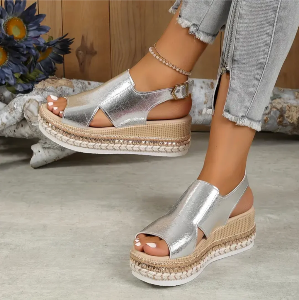Sandali con zeppa alta e platform da donna