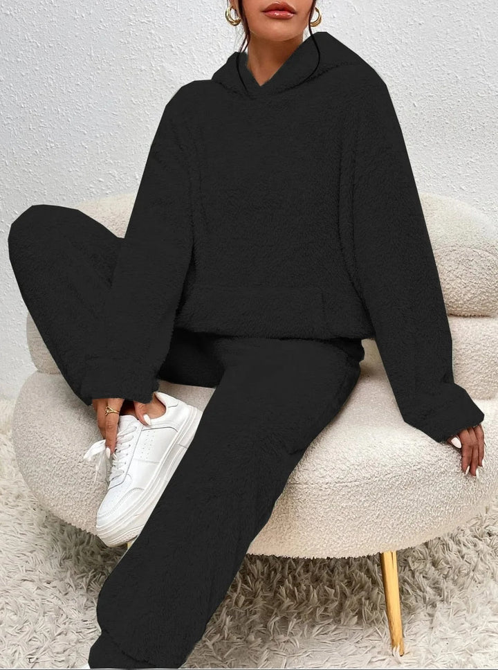 Tuta da casa con cappuccio in peluche ultra confortevole: eleganza avvolgente per momenti di relax