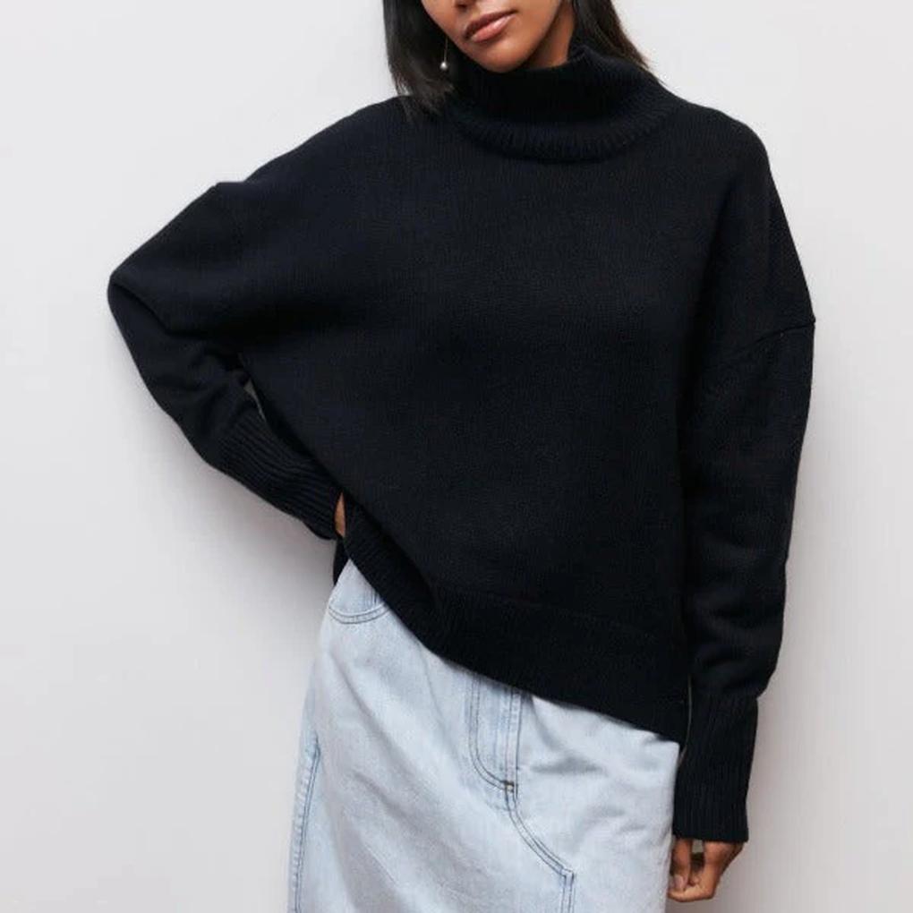 Maglione a Collo Alto da Donna – Essenziale Invernale