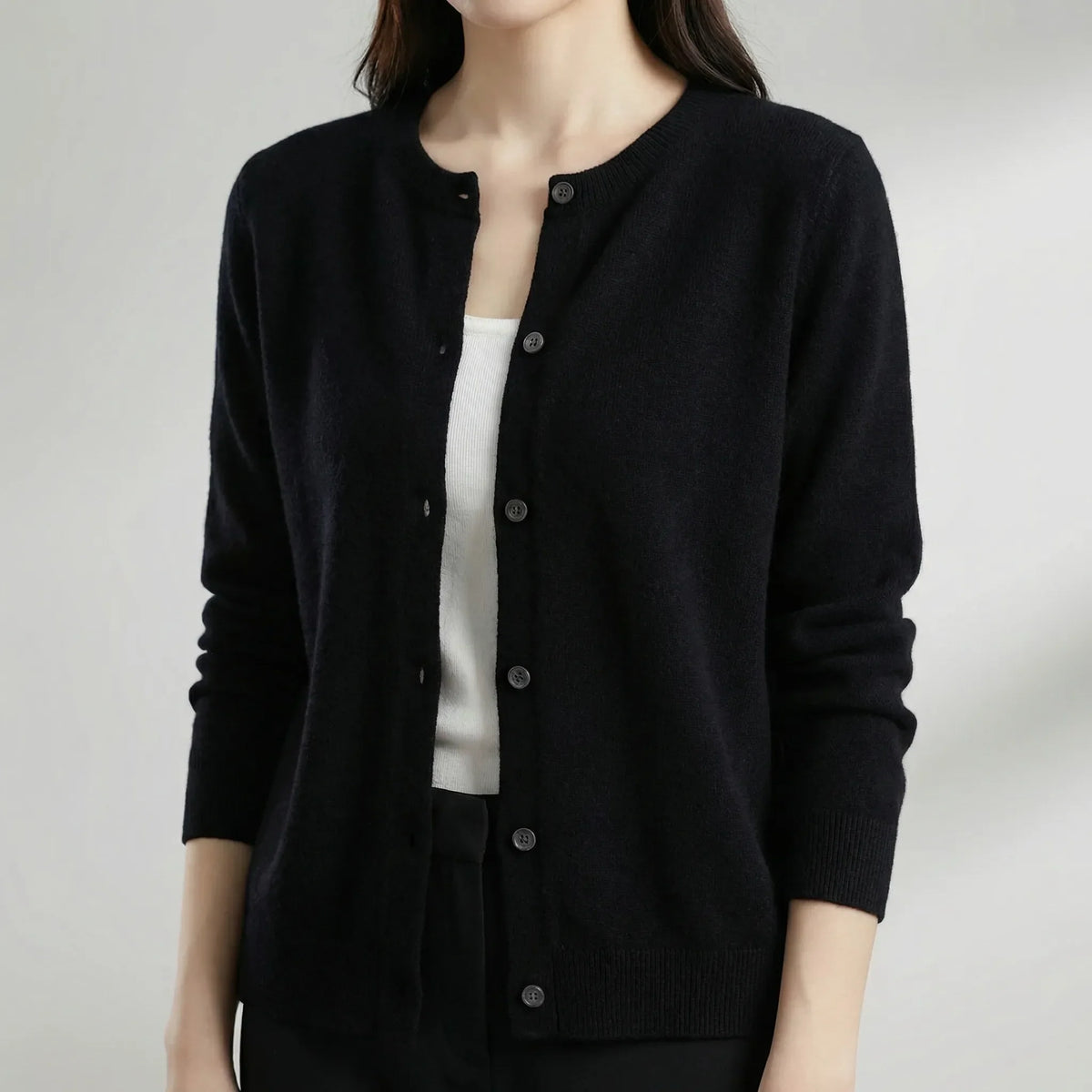 Cardigan con Pulsante Frontale e Collo O per Donne