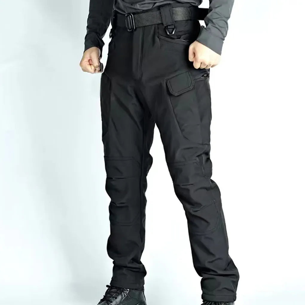 Pantaloni da Trekking per Uomo – Design Resistente e Idrorepellente