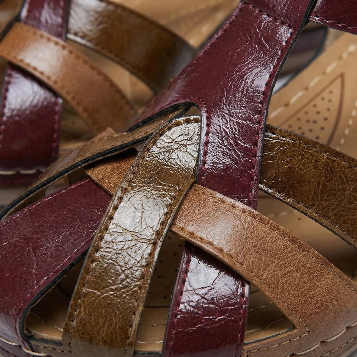 Sandali con zeppa chiusi da donna in stile vintage con supporto plantare