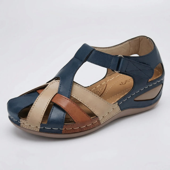 Trestova - Sandalo con zeppa a punta chiusa in stile vintage