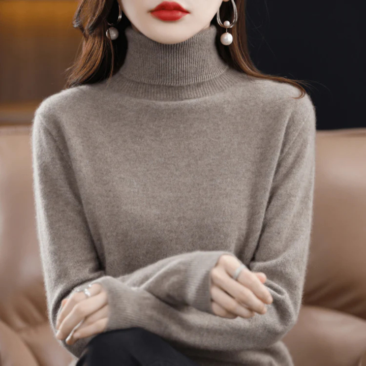 Maglione a collo alto in maglia fine da donna