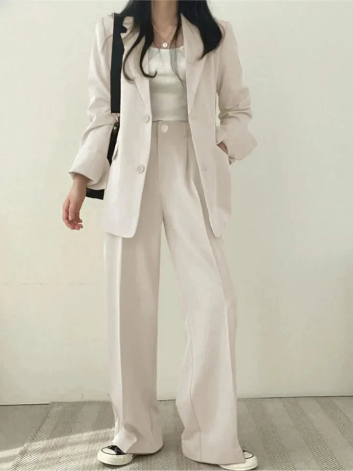 Tailleur due pezzi con blazer e pantaloni ampi da donna