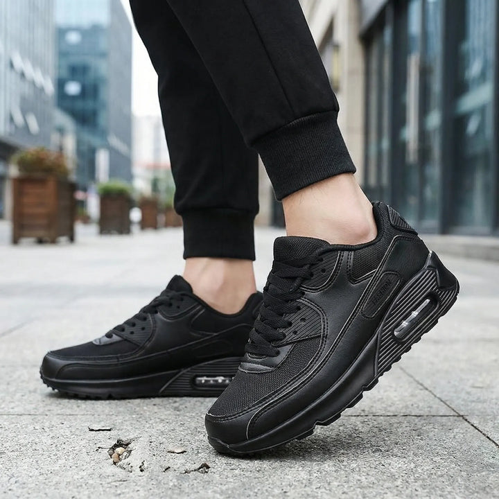 Urbrek - Sneaker bassa minimalista con lacci