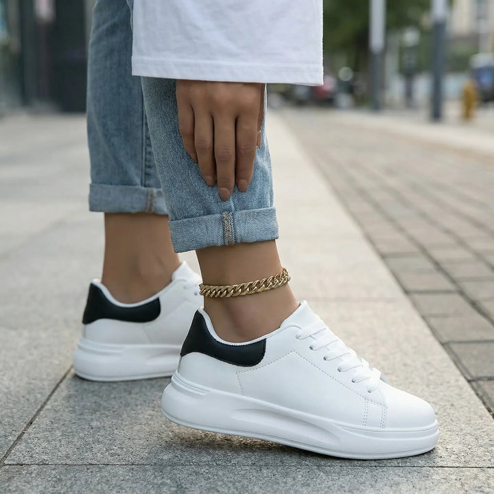 Velnora - Sneaker minimalista bianca con lacci