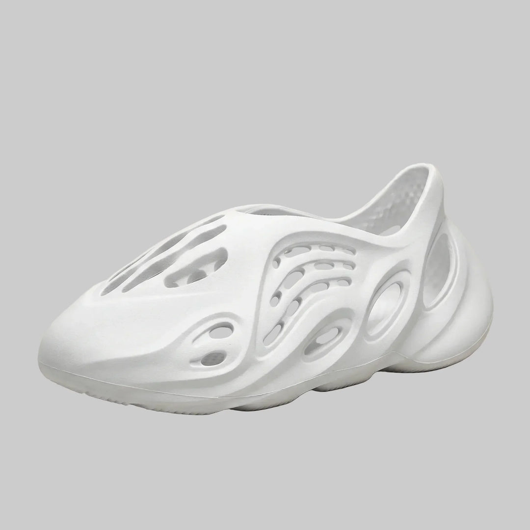 Volvix - Ciabatte slip-on con intagli sagomati