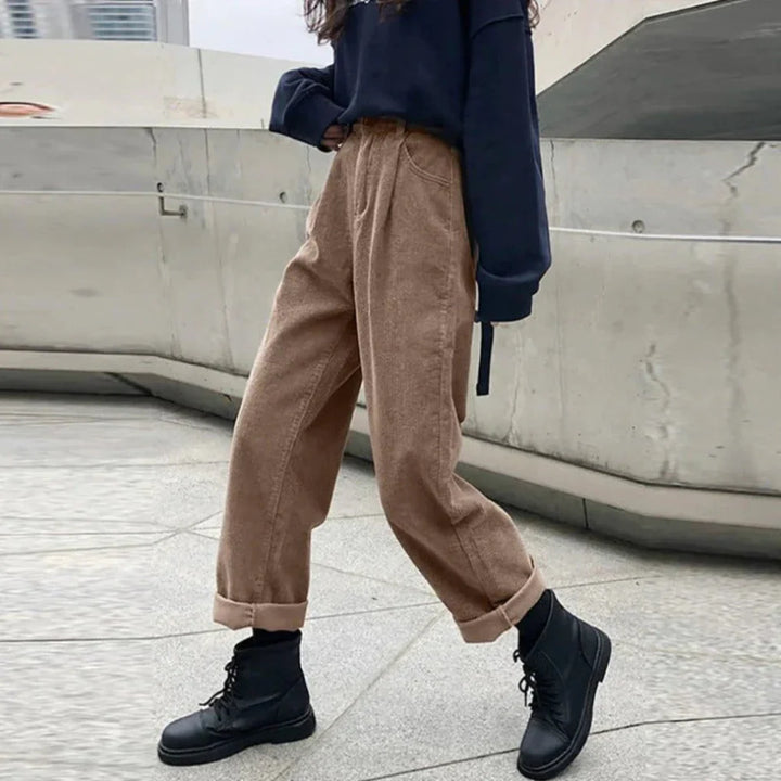 Pantaloni in Corduroy da Donna – Tessuto Ricco con Margine Casual