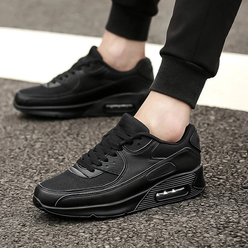 Sneakers da Uomo in Pelle Bianca con Suola Alta | Stile Urbano Sleek