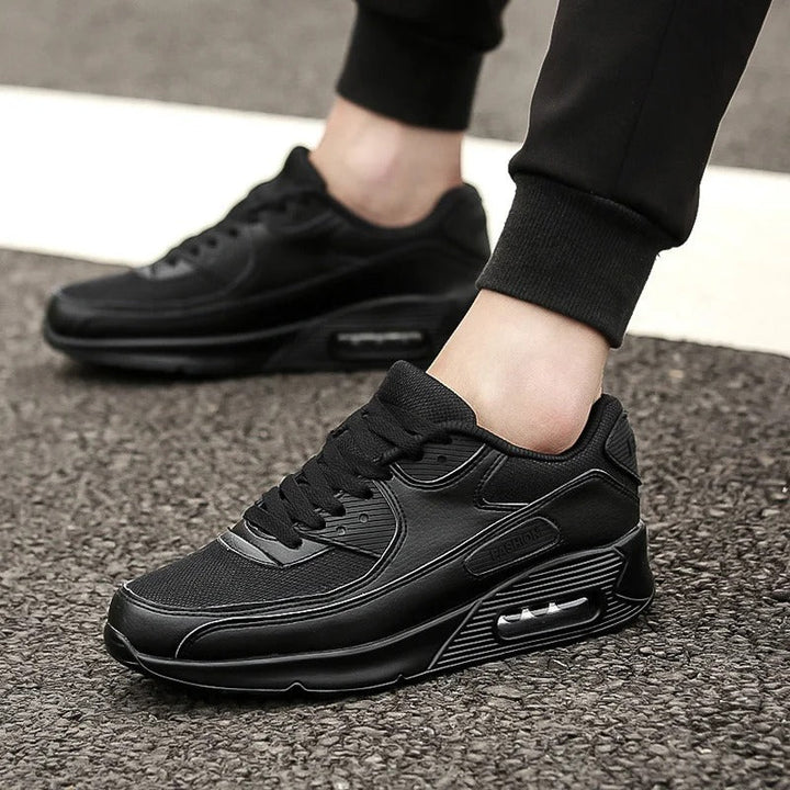 Sneakers da Uomo in Pelle Bianca con Suola Alta | Stile Urbano Sleek