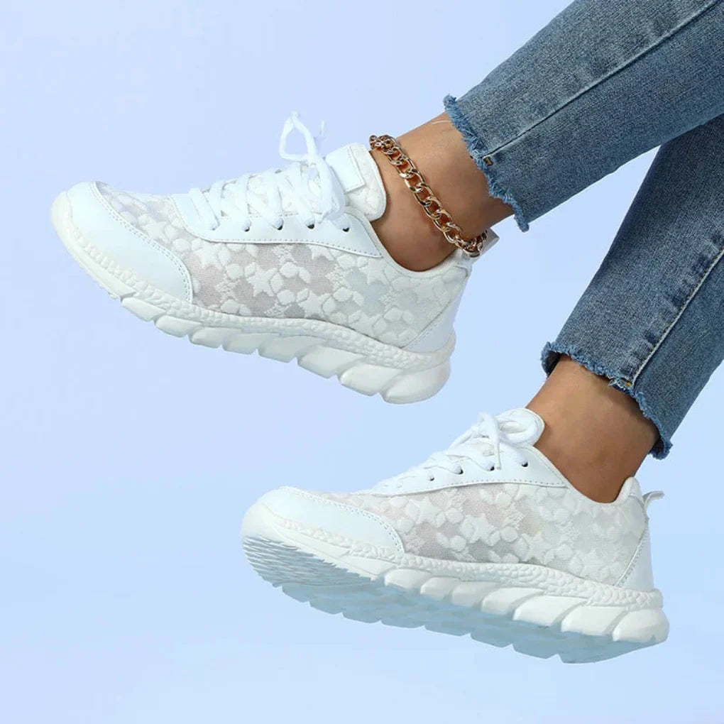Sneakers stringate in mesh con motivo a stelle da donna