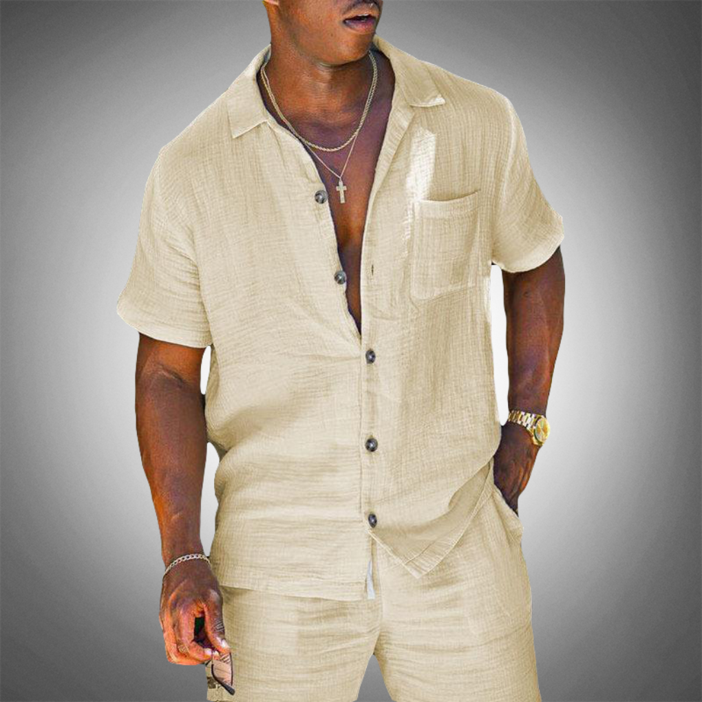 Outfit composto da camicia con tasche a trama e pantaloncini