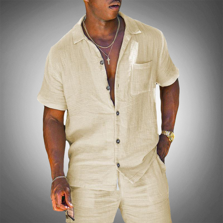 Outfit composto da camicia con tasche a trama e pantaloncini