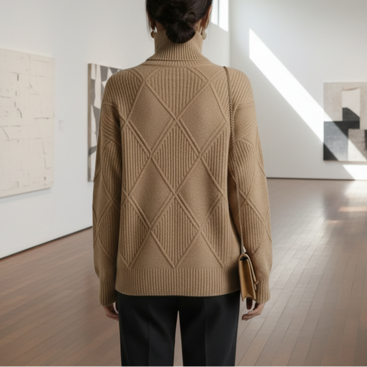 Maglione femminile fine collo alto